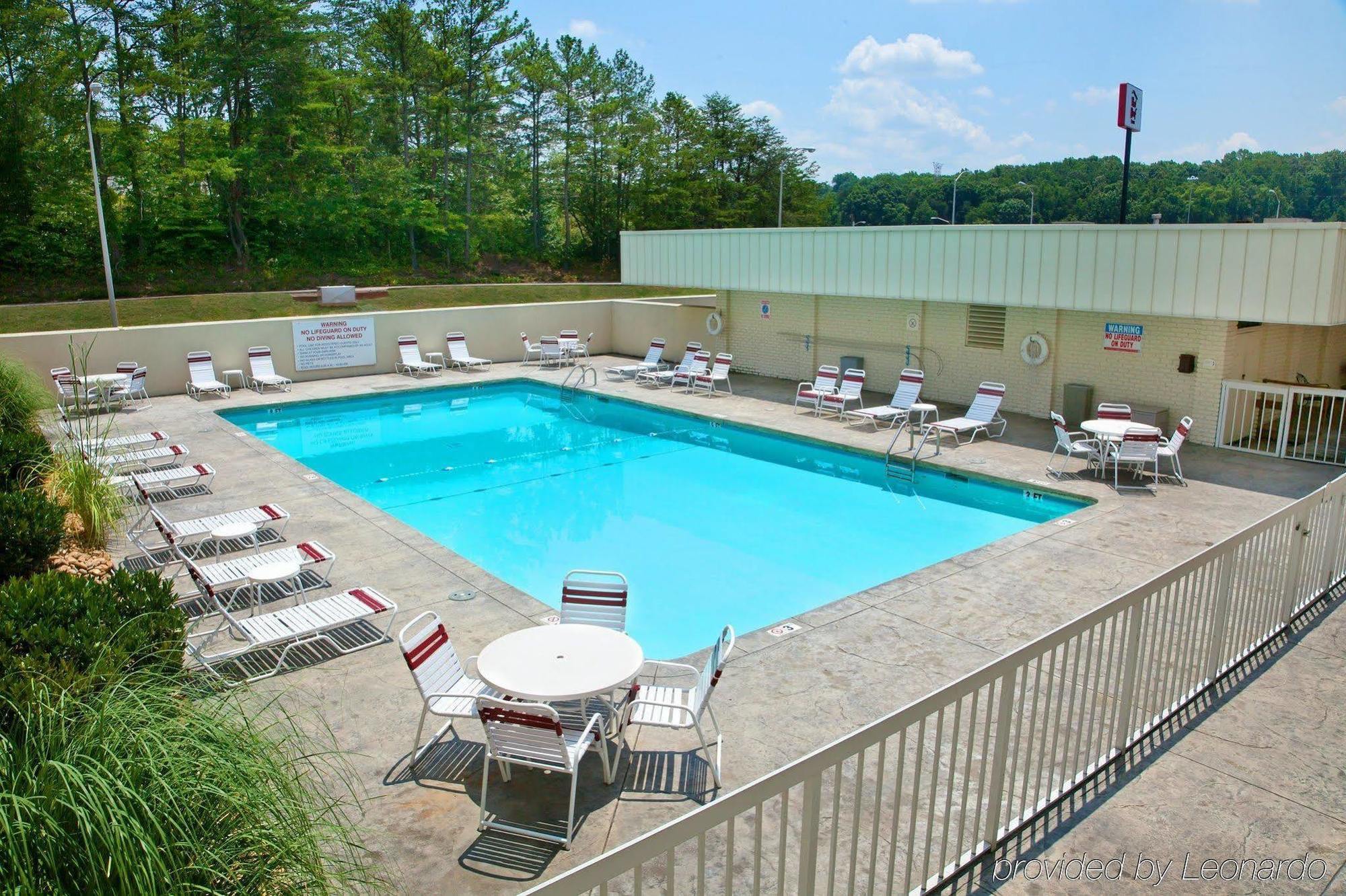 Red Roof Inn Knoxville Central - Papermill Road Exterior foto